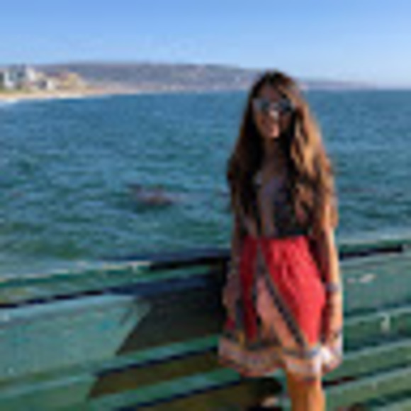 Meet your Posher, Melissa - Picture 1 of 1